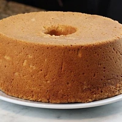Mile High Vanilla Pound Cake 