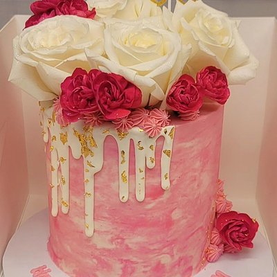 6" 3 Layer Round Cake