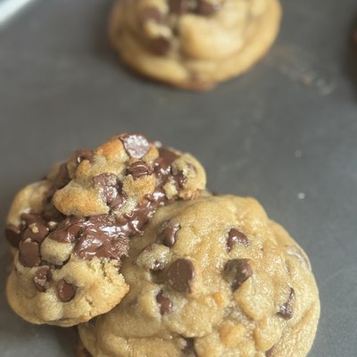 Ultimate Chocolate Chip Cookies Dozen
