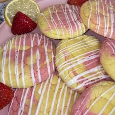 Dozen Strawberry Lemonade Cookies 🍋🍓