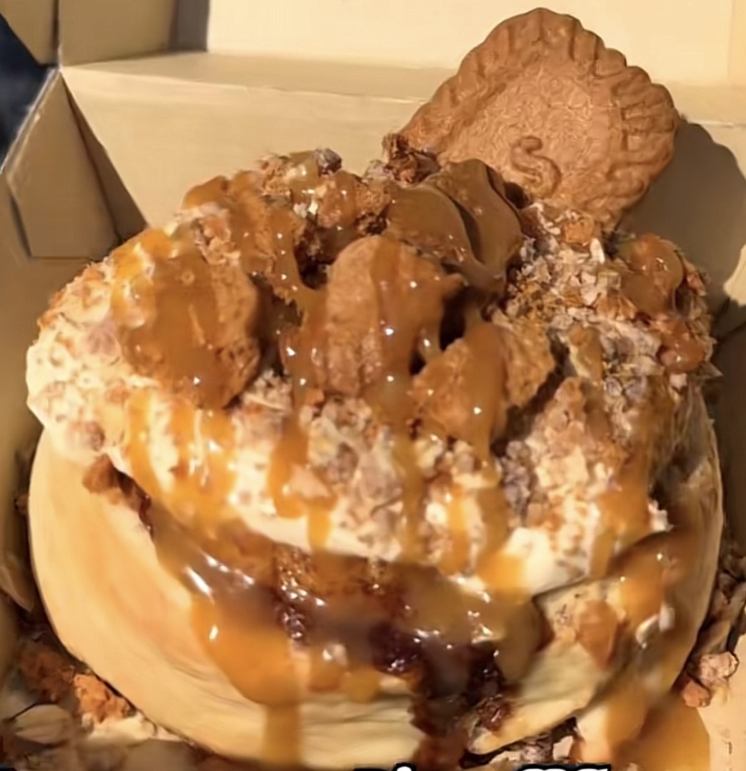 Biscoff Cinnamon Rolls