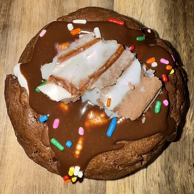 Small Chocolate Cookie Cravings Box