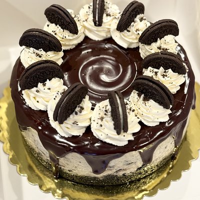 8” Oreo Cookies And Cream Cheesecake 