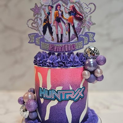 6 Inch - 3 Layer Cake (Serves ~15)