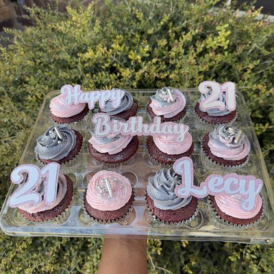 Custom Cupcakes (Fondant, Numbers, Etc)