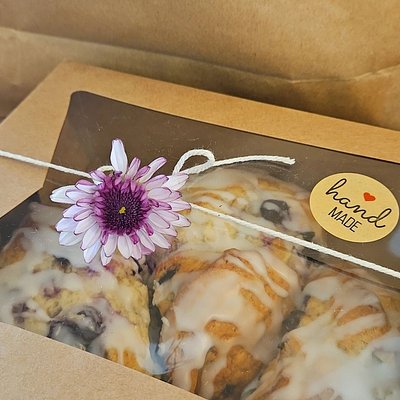 Blueberry Scones With Lemon Glaze 3 Pack