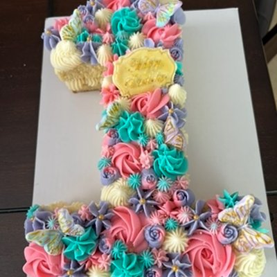 Cookie Cake Decorated 