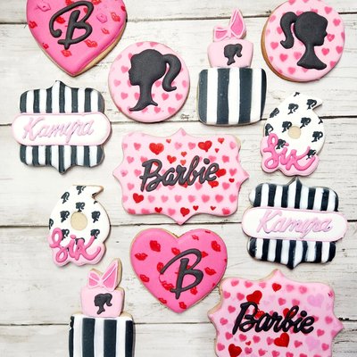 Custom Decorated Cookies 