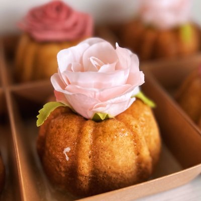 Mini Wine Cakes (6 Minimum)