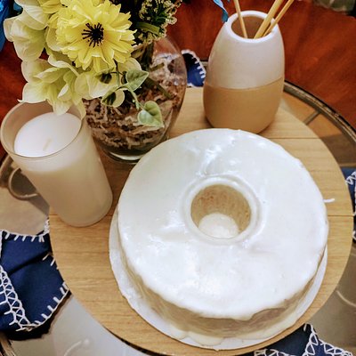 Vanilla Buttermilk Pound Cake 