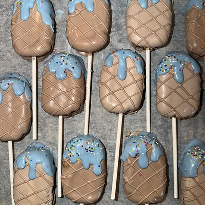 Cakesicles