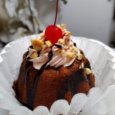 3 Banana Split Mini Bundt Cake