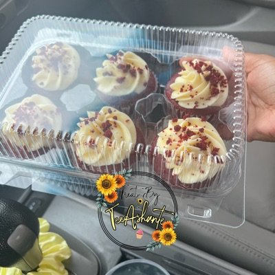 6ct Red Velvet