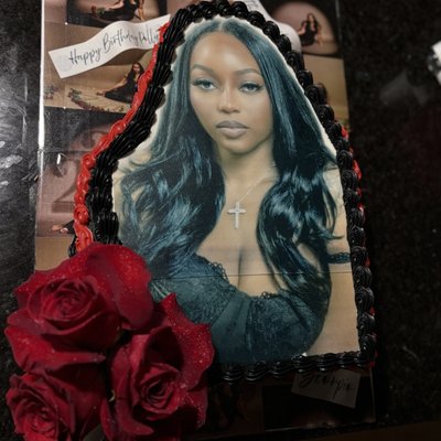 Selfie Portrait Cake 