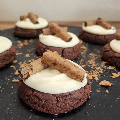 Hot Chocolate Cookie (Standard 12-Pack) 