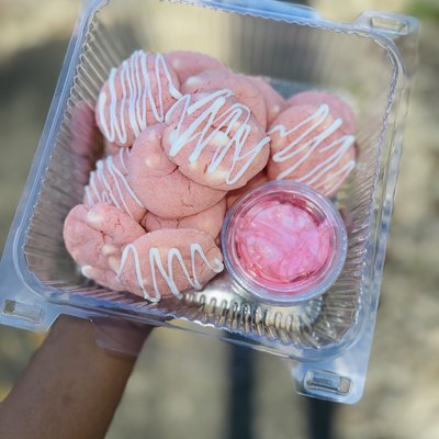 Strawberry Cookie Dippers
