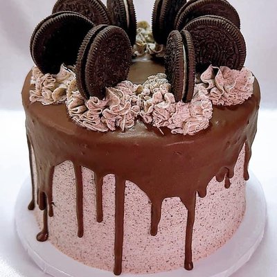 8” Oreo Cake