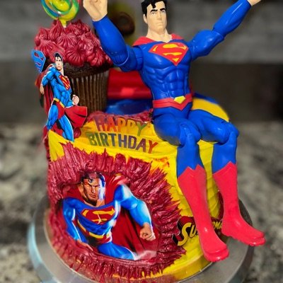 Character Cake w/ Toy - 8 in