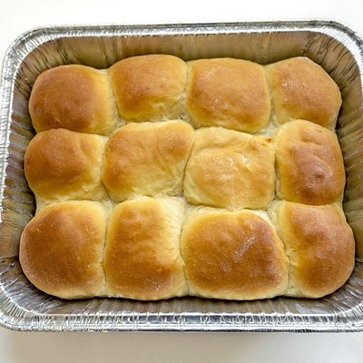 Anita's Famous Dinner Rolls Dozen