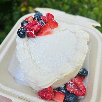  Classic Bento Box Heart Cakes 