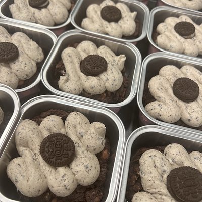 Cookies N’ Cream Cookie Cake Recipe