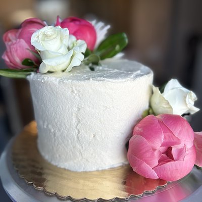 6in, 3 Layer Round Cake