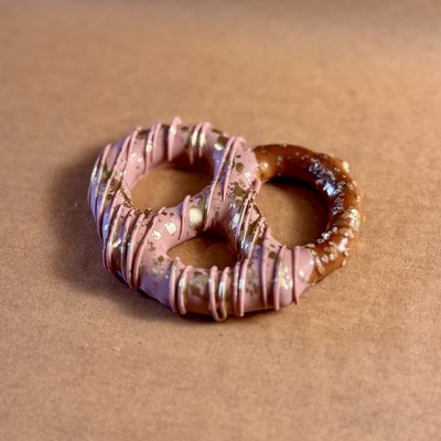 Pink Pretzel (White Chocolate)