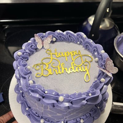 6” Round Custom Cake