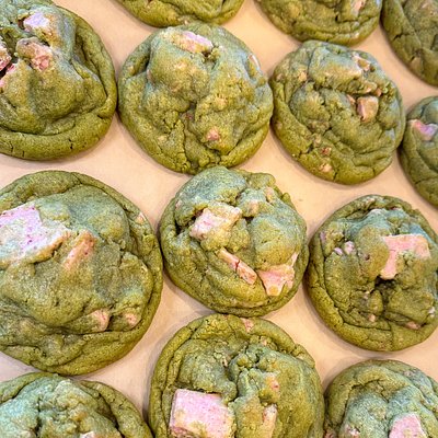 Strawberry Matcha Cookies