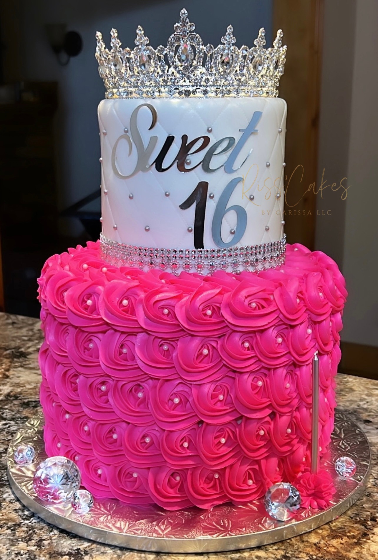 2 Tier Circle Cake / 6 Inch & 10 Inch