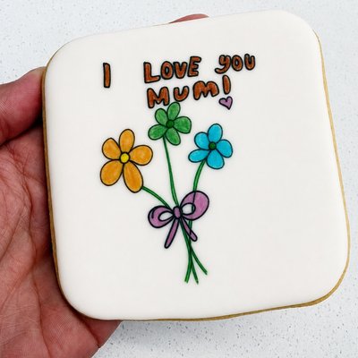 Kids Drawing On A Cookie 