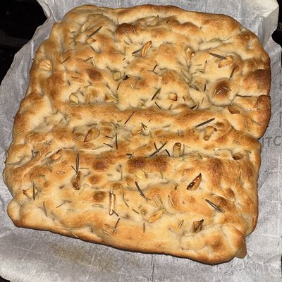 Rosemary Garlic Focaccia (Med)