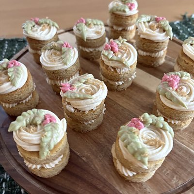20 Mini Double Tiered Cookie Cakes 