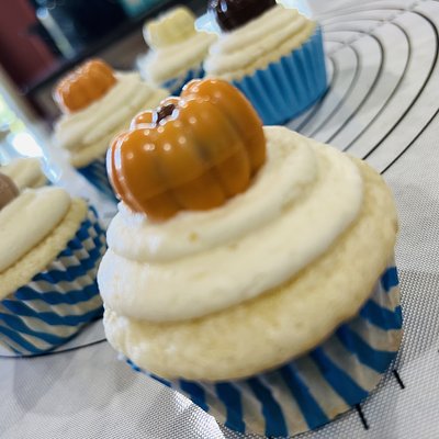 Homemade Cupcakes with Raspberry Filling & Cream Cheese Frosting