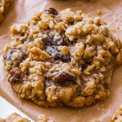 Oatmeal Raisin Cookies