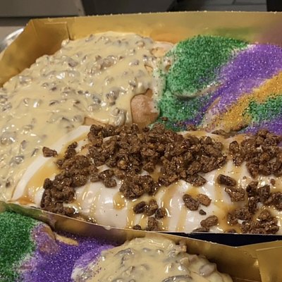 3 Flavor King Cake 