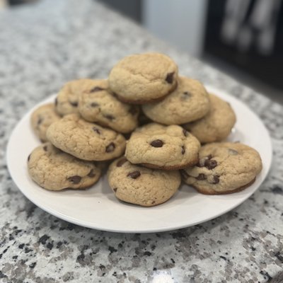 Dozen Sourdough Chocolate Chip Cookies 