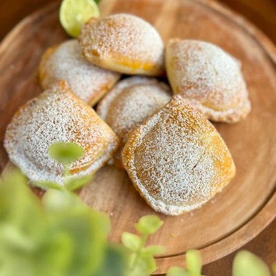 Mini Empanadas Beef Or Chicken Catering 