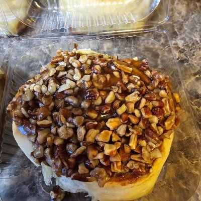 Sticky Pecan Cinnamon Bun 
