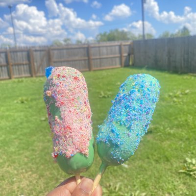 2 𝙲𝚊𝚗𝚍𝚢 𝚙𝚒𝚌𝚔𝚕𝚎𝚜 🍭