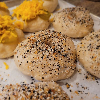 Sourdough EVERYTHING Bagels 4ct (HALF ORDER)