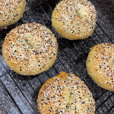 Everything Bagel (half dozen)
