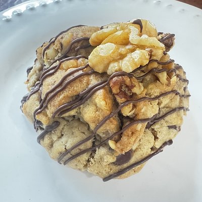 Chocolate Chip & Walnut Cookie