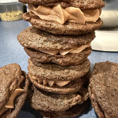 Double Fudge Cookie Sandwich Per Dozen 