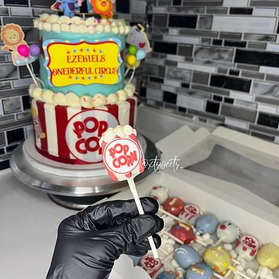 🎂 Cake + Treats Combo 🍓