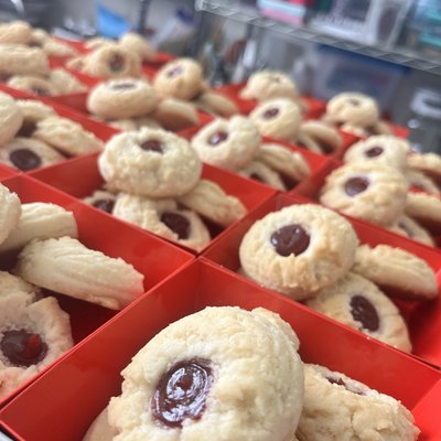 Polvorones ( Puerto Rican Shortbread Cookies)