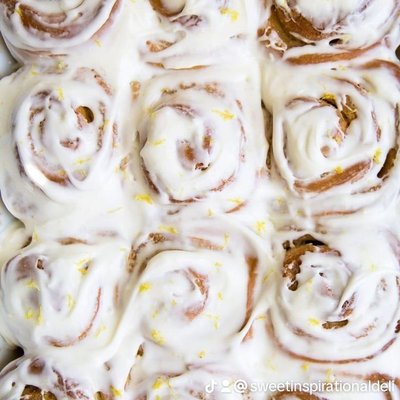 Regular Cinnamon Rolls With Cream Cheese 