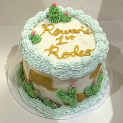 4” Round (3 Layer) Cake