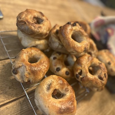 Cinnamon Raisin Bagels - 6 Pack