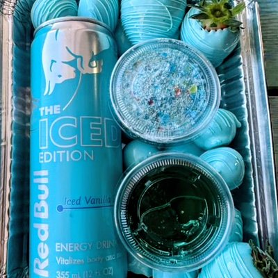 Iced Vanilla Berry Red Bull Candied Grapes & Strawberry TRAY 
